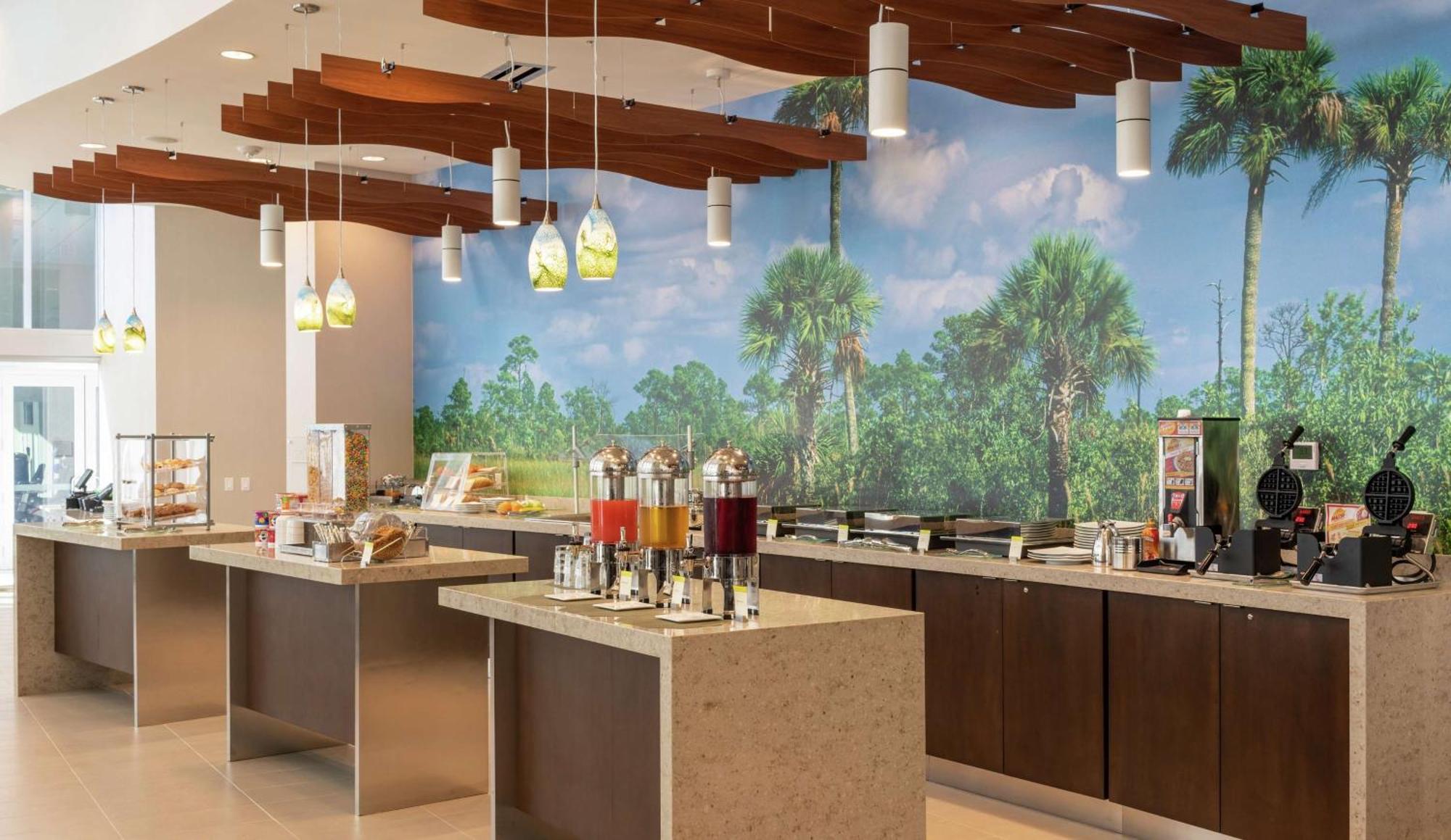 Hotel Doubletree By Hilton Miami Doral Sweetwater Exteriér fotografie