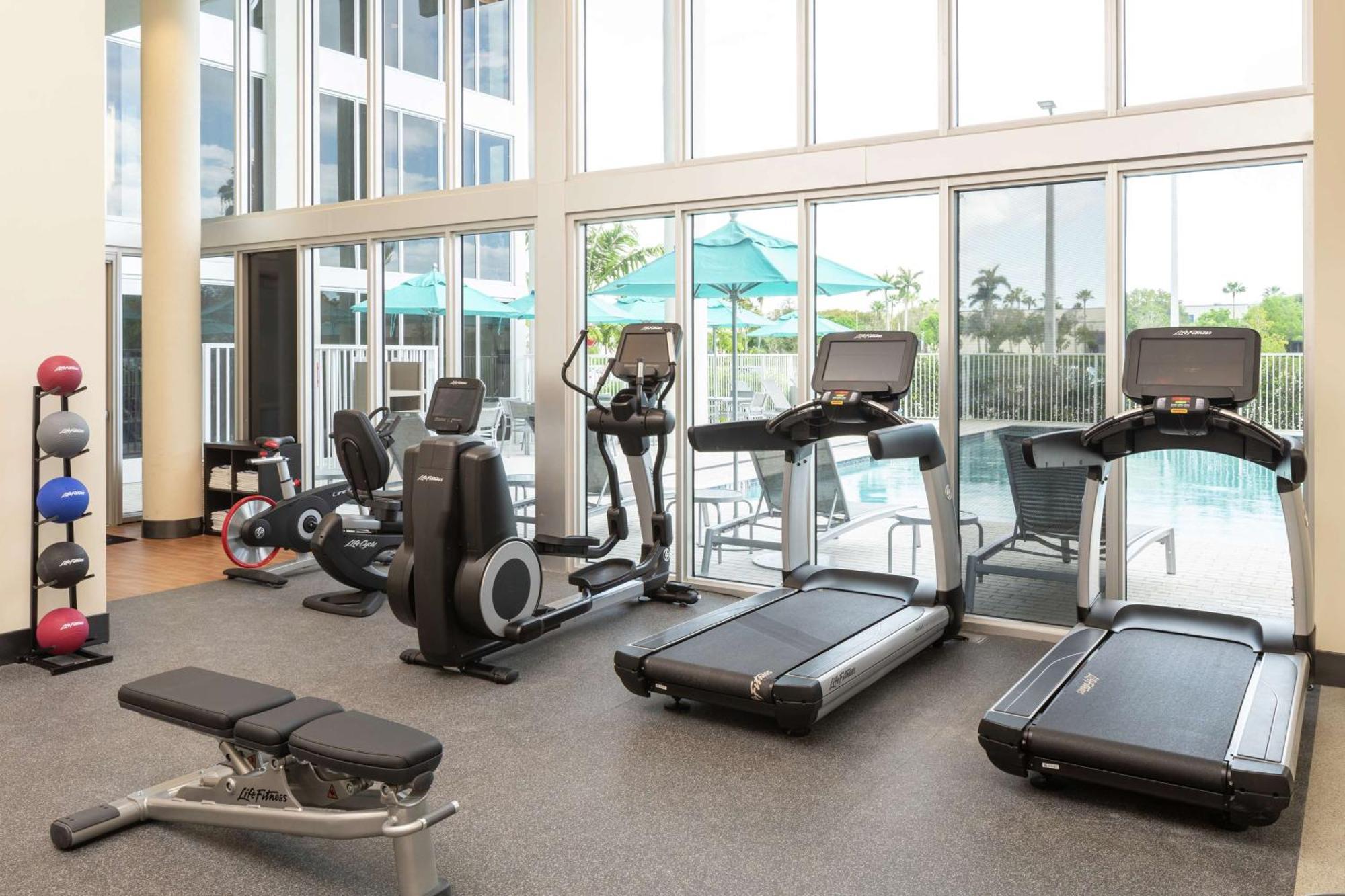 Hotel Doubletree By Hilton Miami Doral Sweetwater Exteriér fotografie
